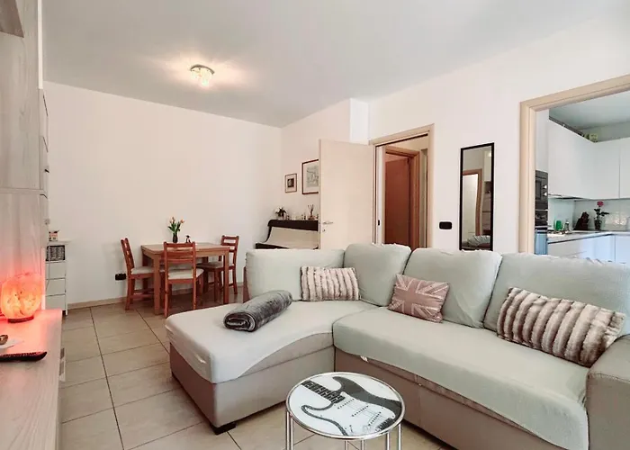 Appartamento Splendido A Cernobbio, Di *